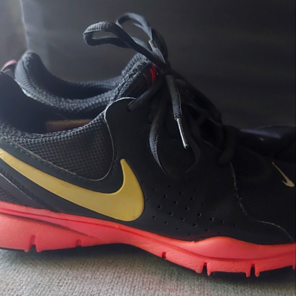 Nike Black and Pink Sneakers